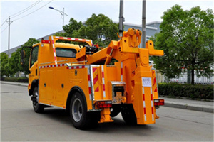 寻乌高速路拖车费